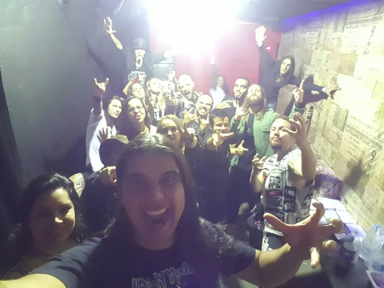 Uma só voz. Somos todos a Voz do Rock.